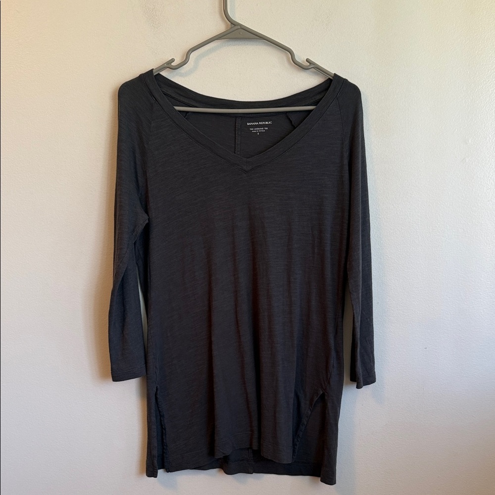 Preowned Women’s Size Small Grey Banana Republic The Legging Tee Long Sleeve